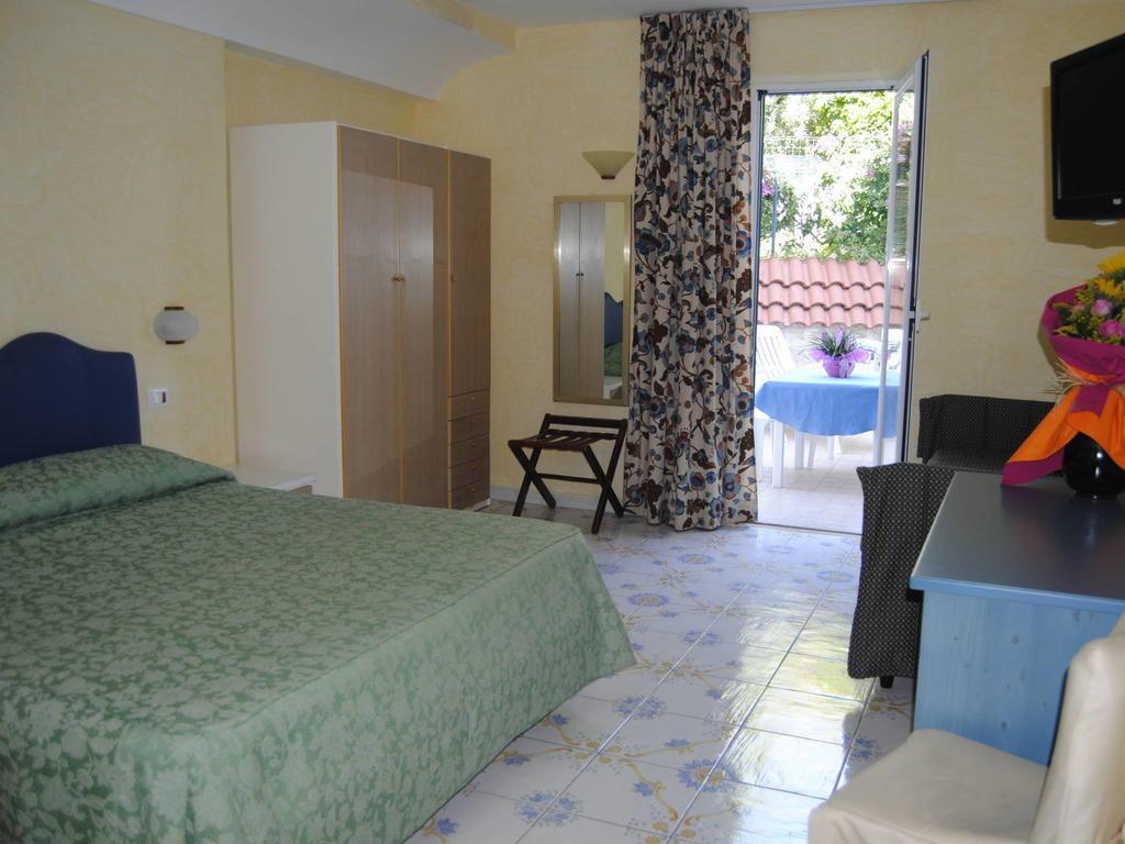Hotel L'Approdo Casamicciola Terme Extérieur photo