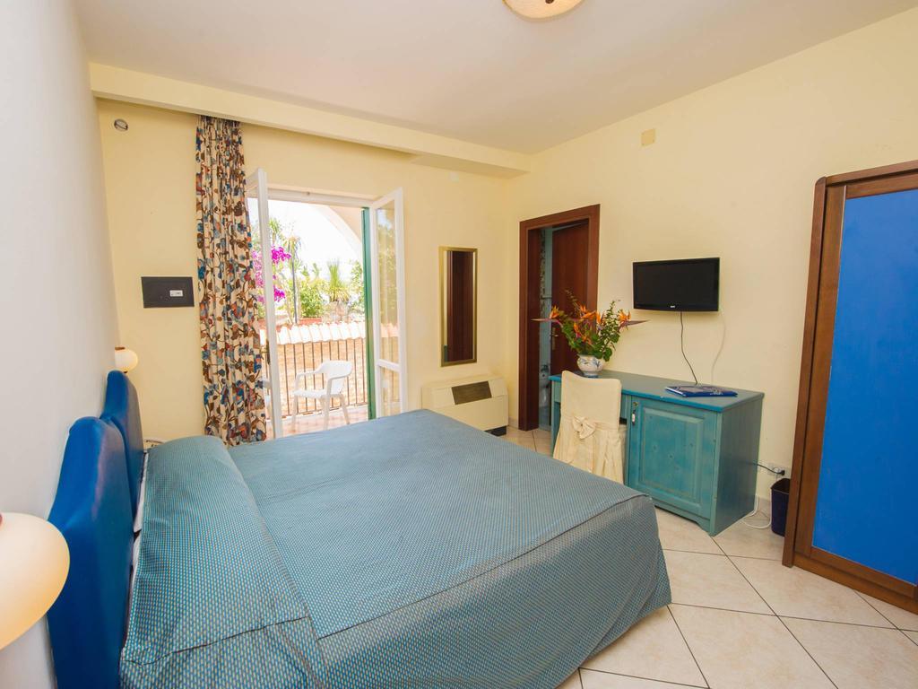 Hotel L'Approdo Casamicciola Terme Extérieur photo